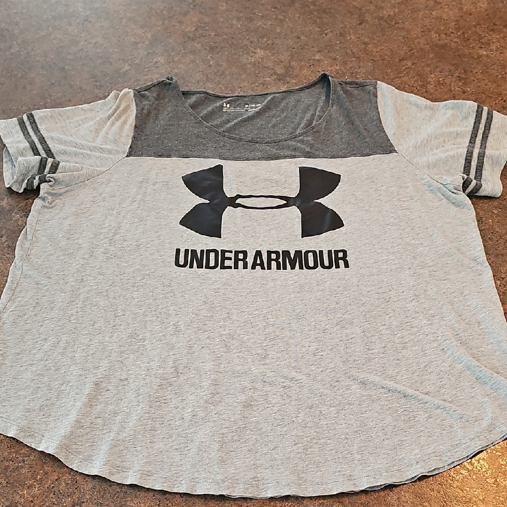 Under Armour Heather Gray and Charcoal Tee